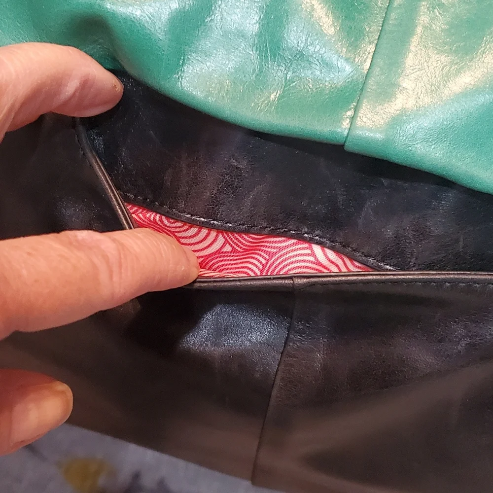 HOBO THE ORIGINAL TOTE BAG Two Tone Color Of Cow Leather ⚜️💚💙⚜️ - Picture 12 of 13